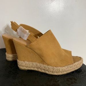 Suede wedges